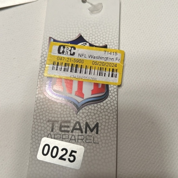 NWT Washington Football Team Crop Top Juniors Size S/CH/P 3-5 (P3) - Picture 6 of 6